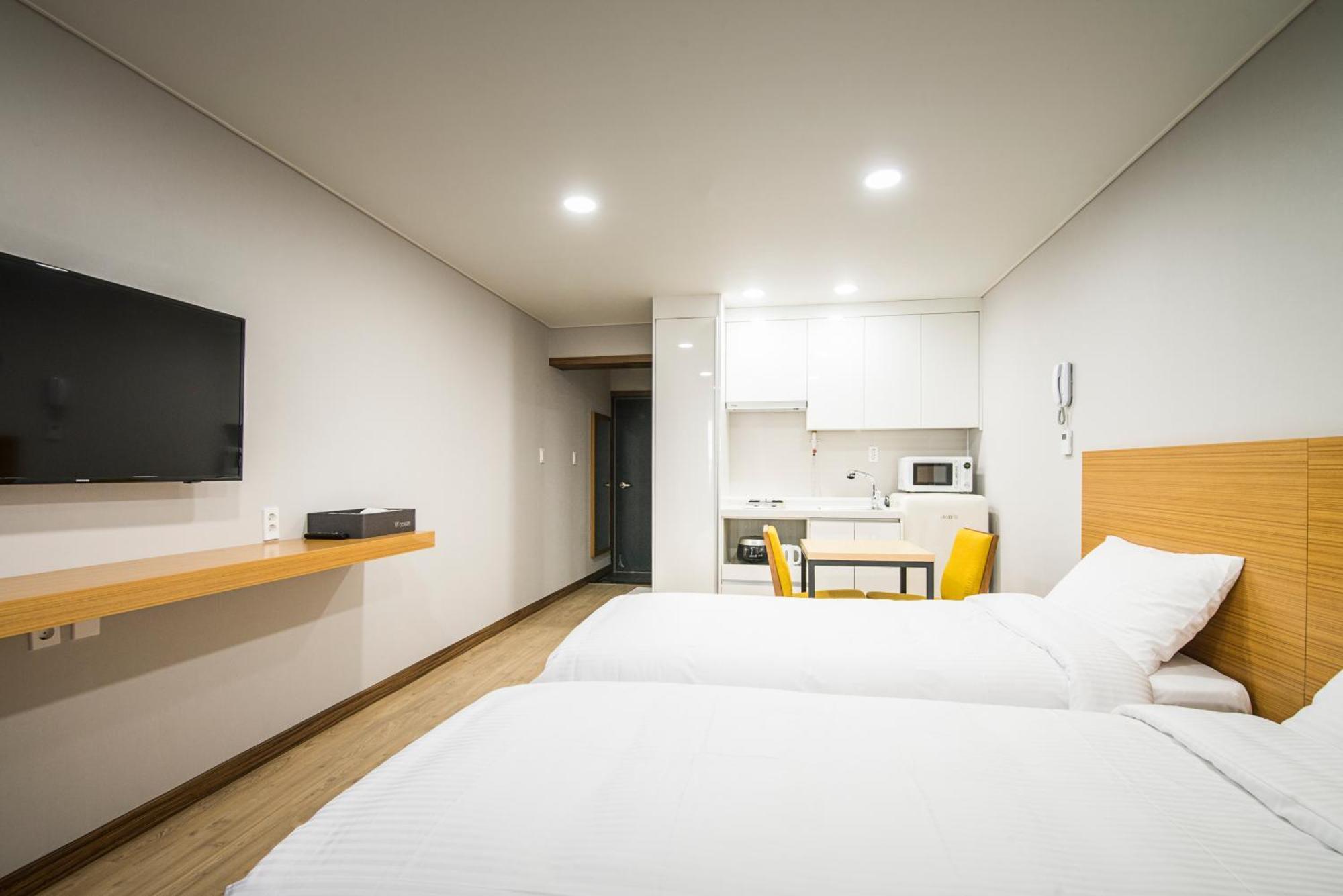 W Ocean Pension Seogwipo Exterior foto