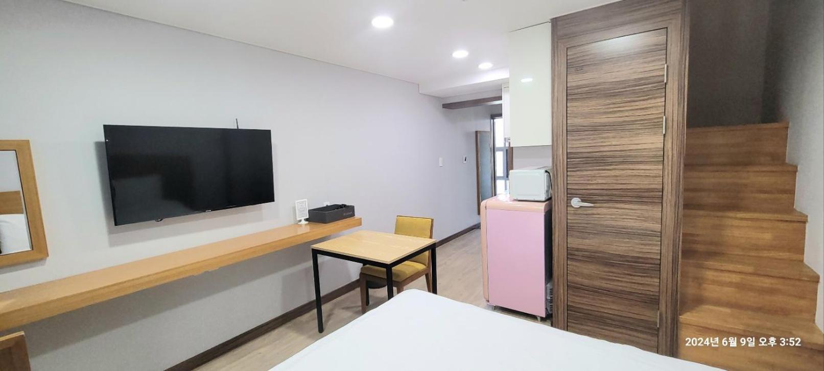 W Ocean Pension Seogwipo Exterior foto
