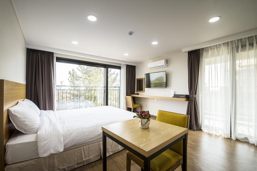 W Ocean Pension Seogwipo Exterior foto